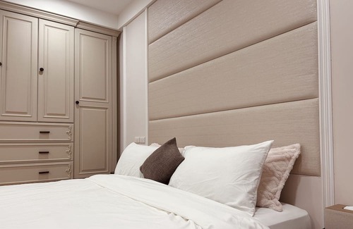 Zhongshan Eigentumswohnung | 2 mins walk to the MRT! Family-sized condo with reading area, 8 min night market