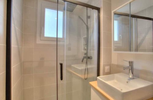 Quartier de la Goutte-d'Or Wohnung | Élégance et Confort au Cœur du 18e