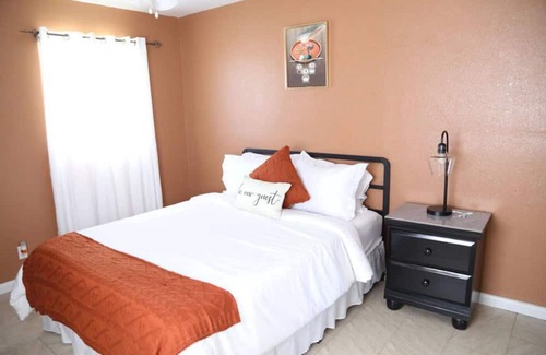 Bahama Reef Haus | Spacious 3 Bed -Central location