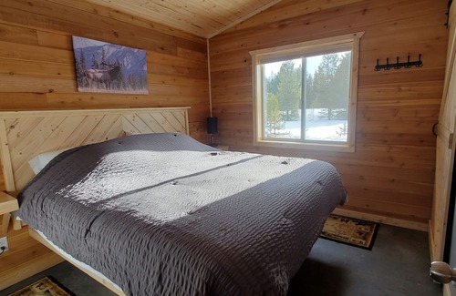 Rea Kabine | Hardrock 50 - # 7 Rustic cabin retreat in the heart of adventure country.