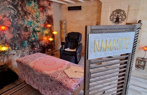 Gauriaguet Haus | Guest House 'Chambre D'hôtes Emeraude' with Shared Pool, Wi-Fi and Air Conditioning