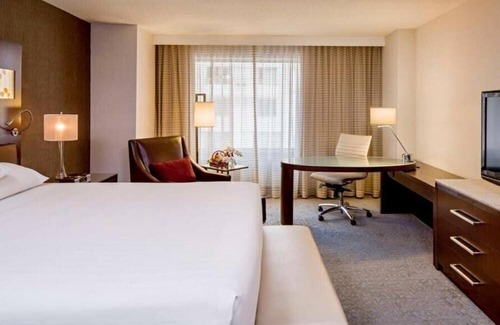 Chinatown Wohnung | King Room Near Metro Center station WDC