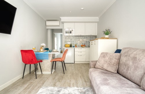 Cabo de las Huertas Wohnung | Apartment 'Mar 9' with Private Terrace, Wi-Fi and Air Conditioning
