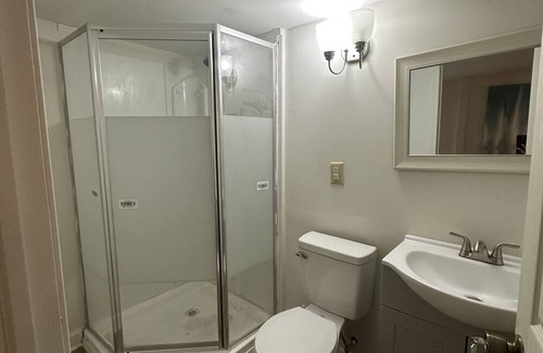 Easton Haus | Cozy and comfortable guest suite close to Easton and Airport.