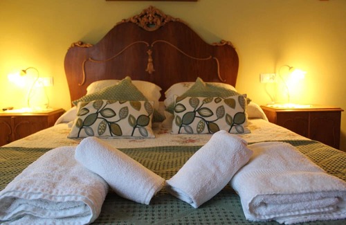 La Pola de Gordon Haus | Holiday Home 'La Cuadra 2' with Mountain View, Shared Terrace and Wi-Fi