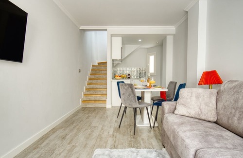 Cabo de las Huertas Wohnung | Apartment 'Mar 5' with Private Terrace, Wi-Fi and Air Conditioning