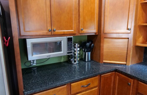 Hesperia Kabine | White River Trout House Hesperia MI Riverfront Cabin