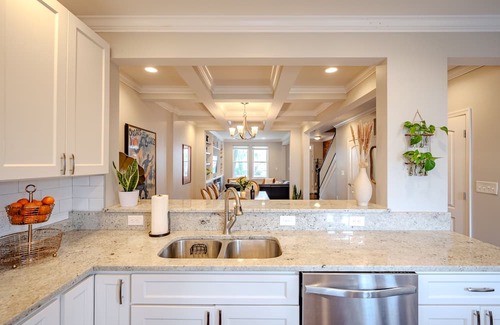 Kingman Park Haus | D St Digs a Spacious Row Home on Capitol Hill