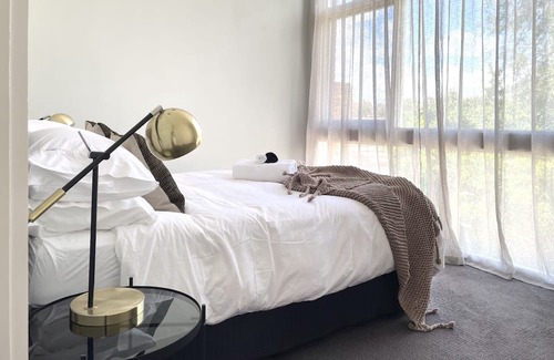Hawthorn Wohnung | Beautiful 2BR Scotch-Hill retreat in leafy Hawthorn (4km to MCG, 6km to CBD)