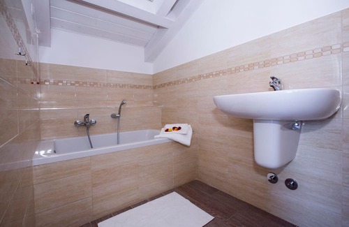 Naggio Wohnung | Vacation apartment/apartment for 4 guests with 90m² in Plesio (120121)
