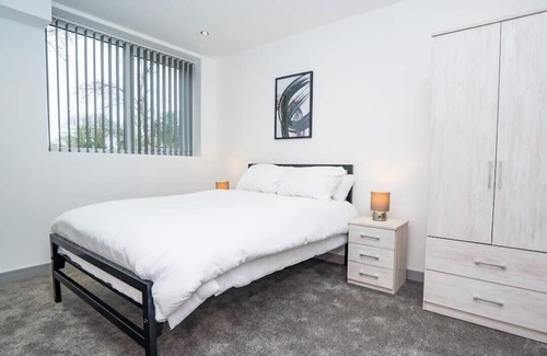 Brierley Hill Wohnung | Bright and Modern 1 Bed Apartment in Redditch