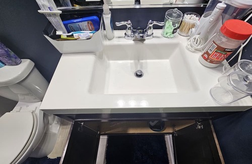 Hanover Haus | Cozy One Bedroom Basement Apartment