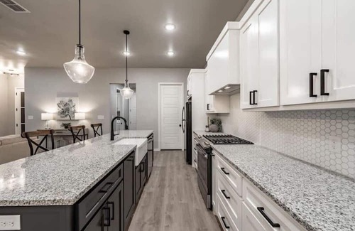 Lubbock Haus | Modern Uptown - 4BR/2BA - New Construction