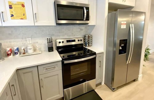 Biggar Haus | Gulf Gateway-Pool/Dock/Grill/Fun