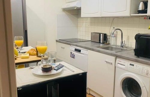 Faubourg de l'Arche Wohnung | Appartement Calme et Chaleureux Proche de Paris