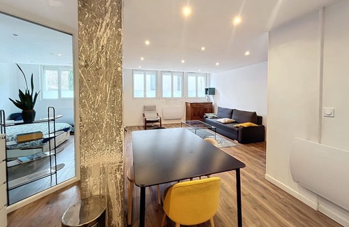 Quartier Hyper-Centre Wohnung | Hypercentre, Agréable T2 Style Loft , Fibre