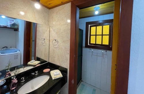 Teresopolis Haus | Casa Mohini: Deck Para Montanha e Lareira. Piscina Natural e Templo a 5 min