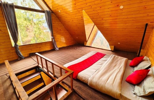Fagu Hütte | Family Room with Mountain View - Snowind Cottages
