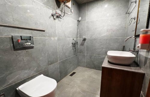Theog Hütte | Snowind Cottages - Double Room with Mountain View