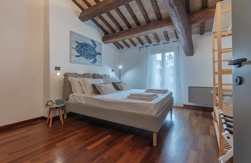 Ferrara Historic Centre Wohnung | Piazza Trento Trieste Il Listone Exclusive Apt