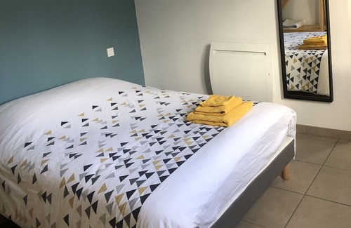 Verpel Wohnung | Chez Marthe. Plain Pied de 25 m2 Tout Confort sur Terrain Clos, à la Campagne