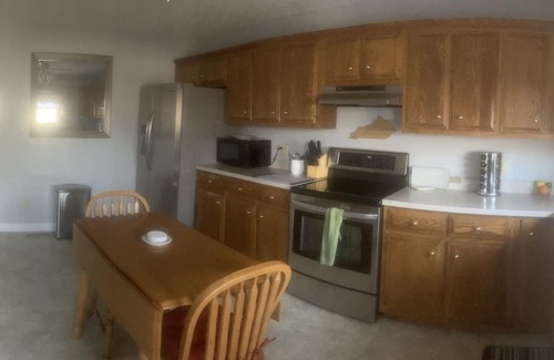Lawrenceburg Haus | Charming 3-bedroom house in enchanting Lawrenceburg with WiFi, AC