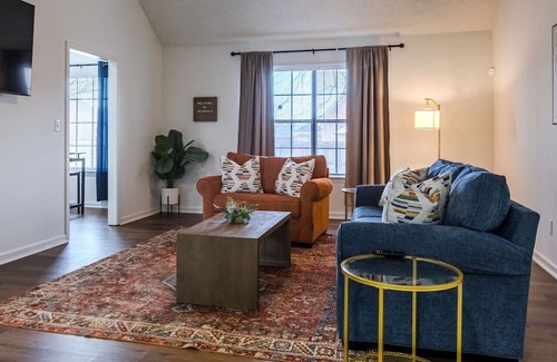 Ellendale Haus | Bohemian Vibes: Work & Relax Retreat (B)