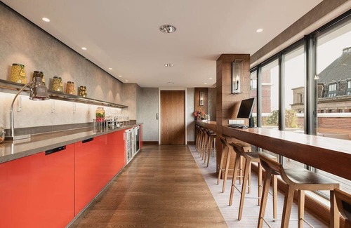 The Hague Center Haus | Welcome to Your Den Haag Hideaway! 3 Spacious Units, Pet-friendly!