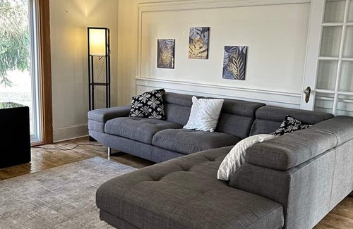 Central Elgin Hütte | Tranquil Coastal Escape - Minutes to the Beach!