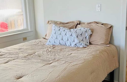 Central Elgin Hütte | Tranquil Coastal Escape - Minutes to the Beach!
