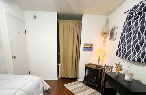 Fort Wayne Haus | Cozy Essentials Home right off I469