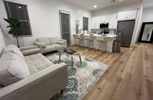 Laveen Village Wohnung | Beautiful Casita with Mountain Views. 15 to 20 min from the airport