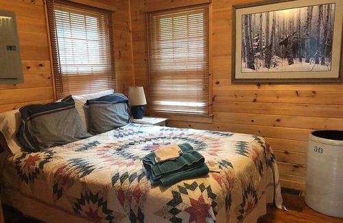 Rangeley Hütte | Camp Jim - on Rangeley Lake with large dock, kayaks, and screened porch!