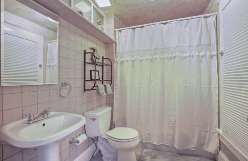 Billings Wohnung | Meditate by the fire-Simplicity