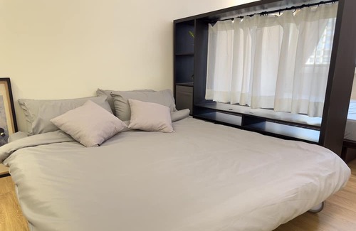 Zhongshan Wohnung | CityCenter/5minMRT/2Beds/6people/ShoppingArea