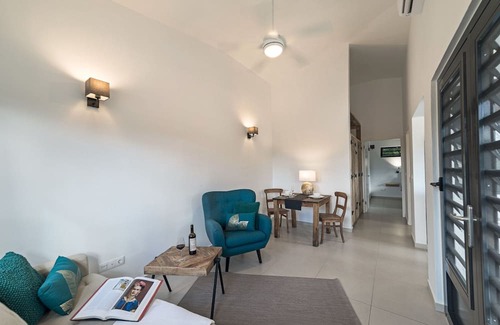 Kralendijk Haus | Cute hideaway with private pool & garden. Close to nature & beaches.