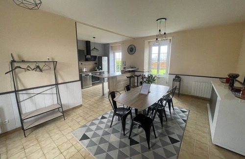 La Chapelle-Erbree Haus | Chambre dans une agréable maison