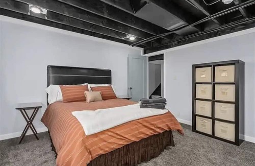 Lenexa Haus | Cozy 3-bedroom townhome in welcoming Lenexa with AC, WiFi NEW PROMO PRICING