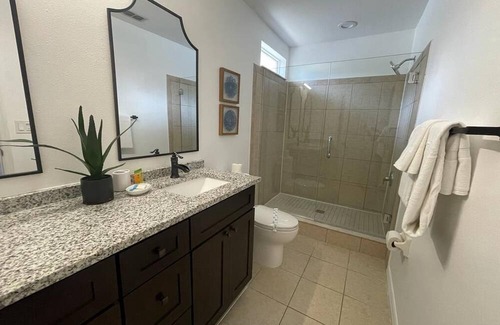 Westridge Haus | Renovated Mickey's Pool Villa near Disney