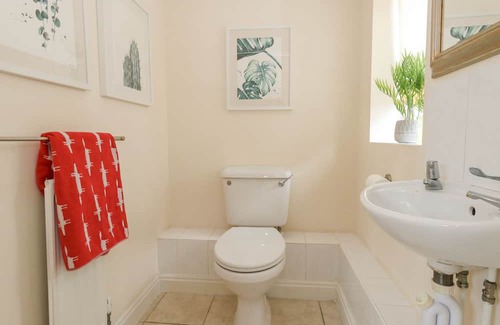 Sturminster Newton Hütte | NO. 98, pet friendly, with a garden in Sturminster Newton