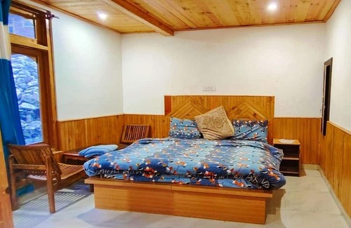 Kasol Haus | Lovely hotel with WiFi in Kasol