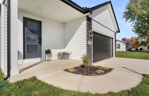 Enchanted Hills Haus | Like new 4 bedroom 2.5 bath home with boat slip on Lake Wawasee, IN. Sleeps 11+