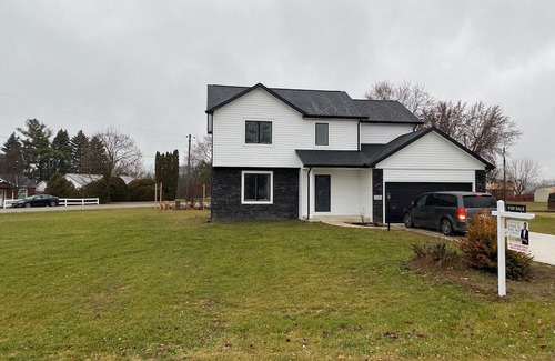 Enchanted Hills Haus | Like new 4 bedroom 2.5 bath home with boat slip on Lake Wawasee, IN. Sleeps 11+