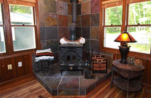 Ossipee Kabine | Cozy cabin in enchanting Merrifield with AC, WiFi
