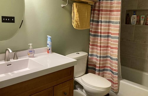 Ellettsville Haus | Charming 3-bedroom house in Ellettsville w/ Fiber internet & backyard fire pit