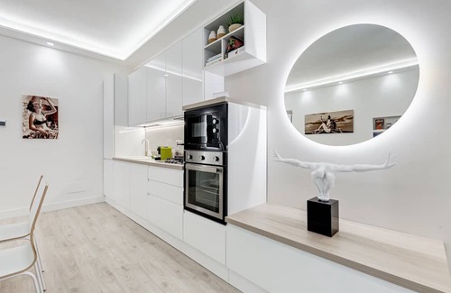 Testaccio Wohnung | BMGA | The White Crown Apt in Testaccio