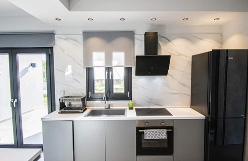 Nea Iraklia Villa | Theasea Villa Cooling Heated Floor