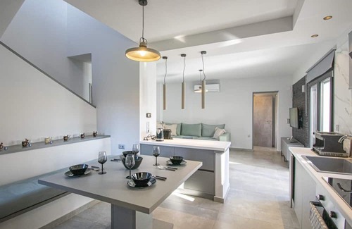 Nea Iraklia Villa | Theasea Villa Cooling Heated Floor