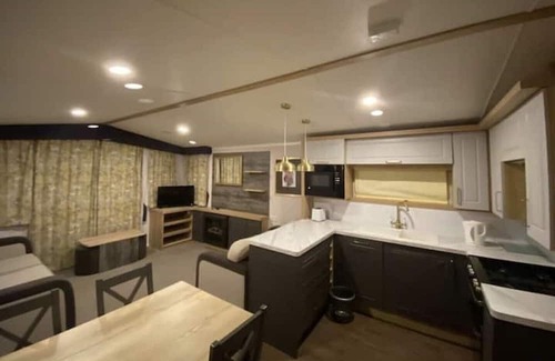 Isle of Grain Haus | Thameside 6 Sleeper