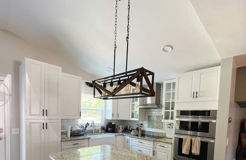 Gotha Haus | Modern, Quaint Home -Orlando-Historic Gotha, FL 15 mins from theme parks! ❤️